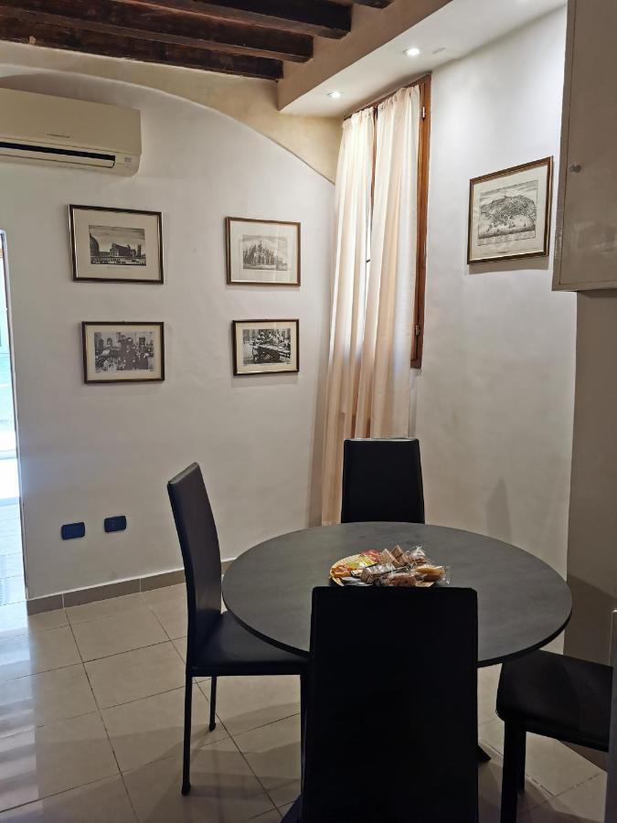 Appartamento La Piccola Contessa Firenze ภายนอก รูปภาพ